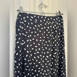 LOFT Navy and White Patterned Skirt